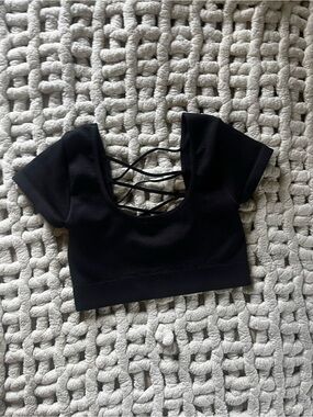 aerie Black Short Sleeve Crisscross Back Crop Top